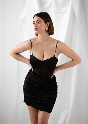 BeautyFull Models - curvy, silver and in-between models agency in Milan