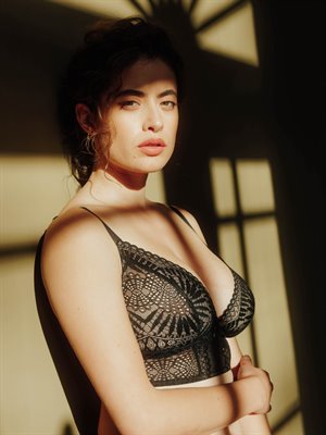 BeautyFull Models - curvy, silver and in-between models agency in Milan